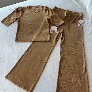 Nanette Lepore 2pc Sweater & Wide-Leg Pants Set Tan/Camel Size Medium New w/ Tag